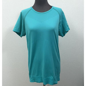 Gymshark Activewear Tee Top Women Medium Blue Short Sleeve Lightweight Stretch